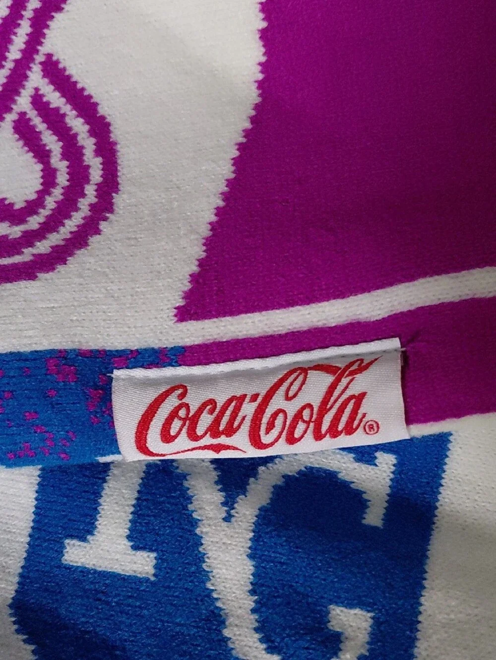 Kansas City Royals 2026 Giveaway Scarf  Coca Cola Hey Hey Hey White Blue Purple